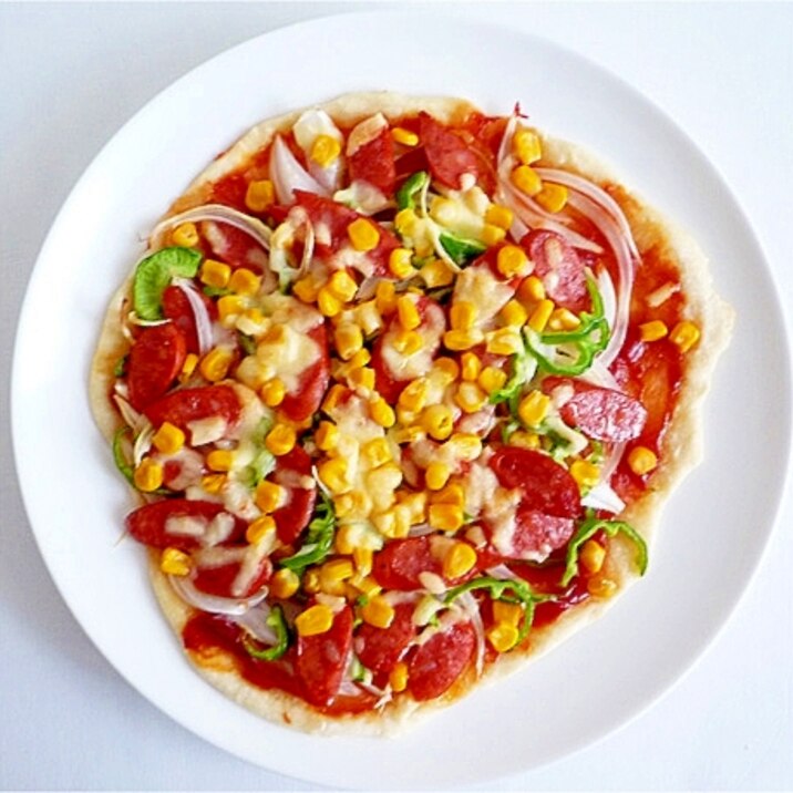 チョリソーとカラフル野菜のピザ